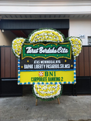 Papan Bunga Duka di Bajak