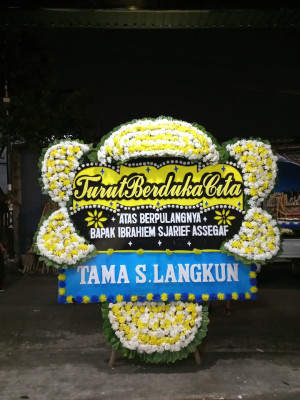 Papan Bunga Duka di Bajak