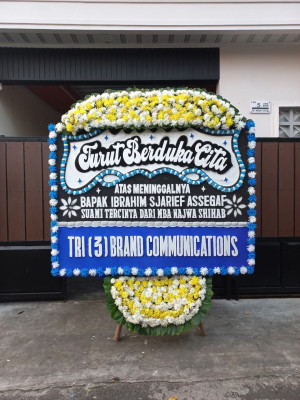 Papan Bunga Duka di Bajak